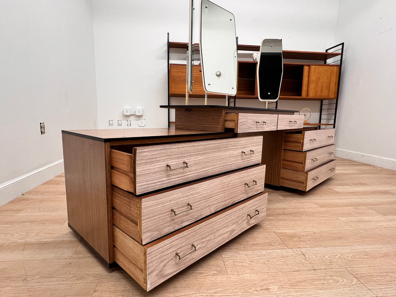 Vanity/Dressing table by Berry Furniture