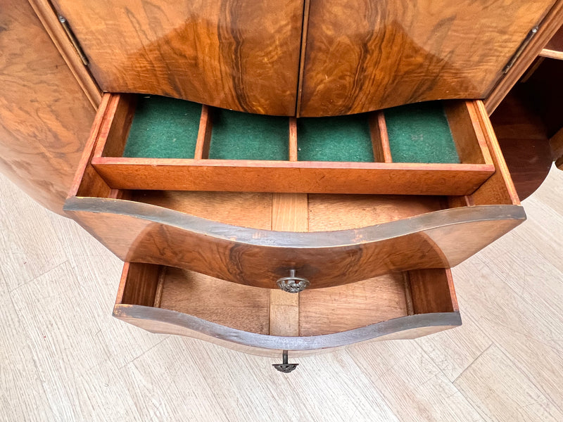 Art Deco Bar by Jacob Summers