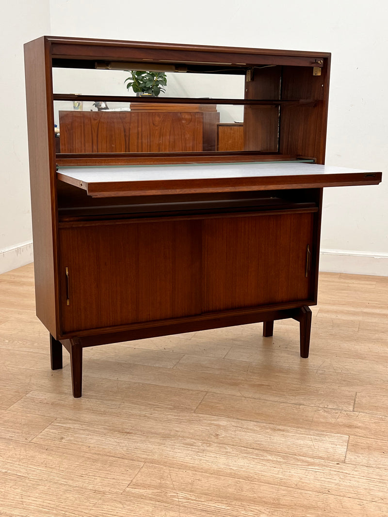 Mid Century Gin Bar by Beaver and Tapley