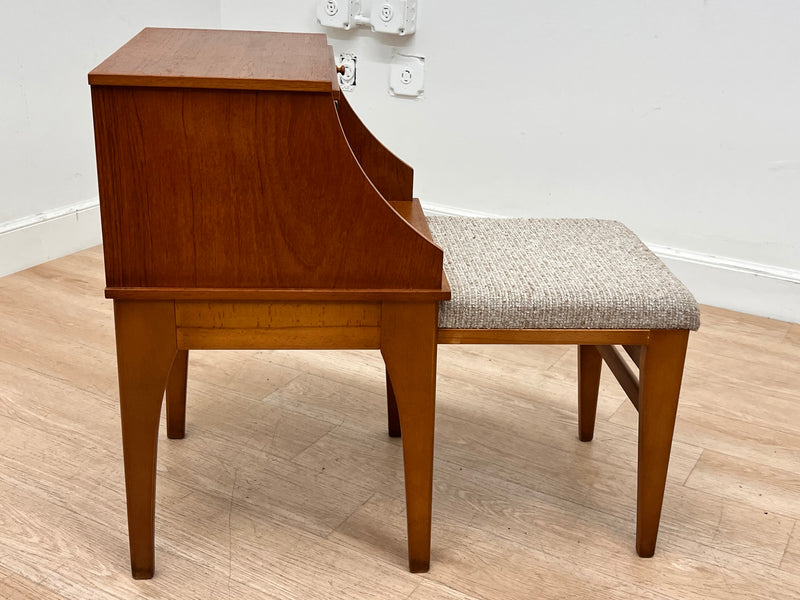 Telephone Entryway Bench by Chippy Heath