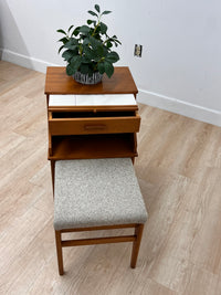 Telephone Entryway Bench by Chippy Heath
