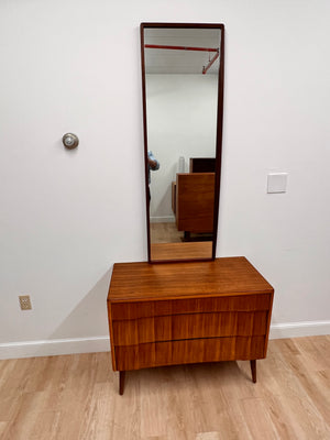Mid Century Dresser and Mirror set