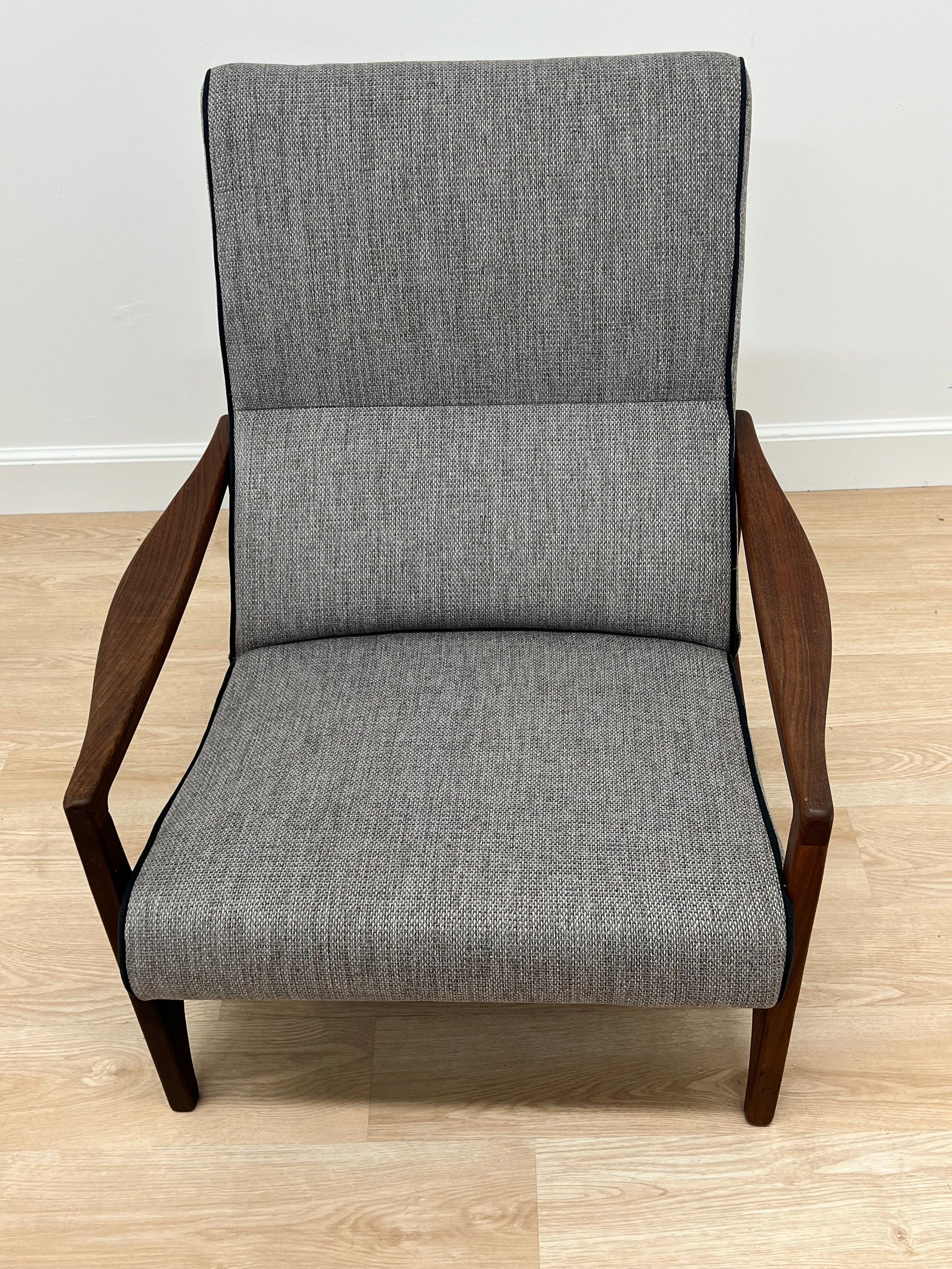 G plan online kofod larsen chairs