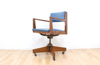 MID CENTURY DESK CHAIR