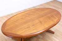 MID CENTURY COFFEE TABLE BY DYRLUND OF DENMARK